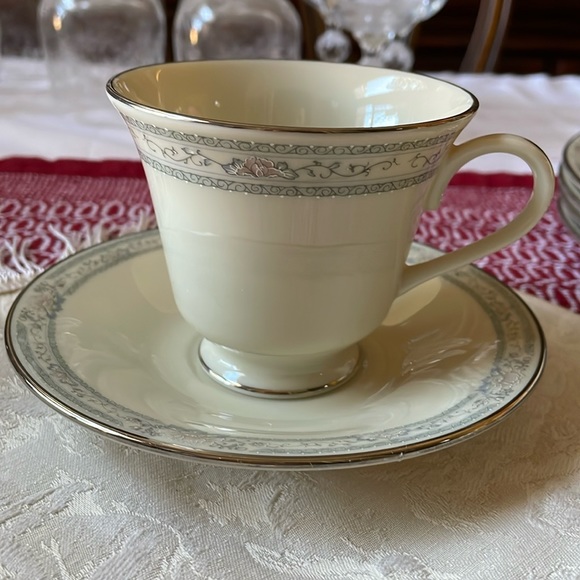 Lenox china Tea Cup & Saucer set Charleston Pattern Made in USA 1980-1989 - Picture 1 of 10